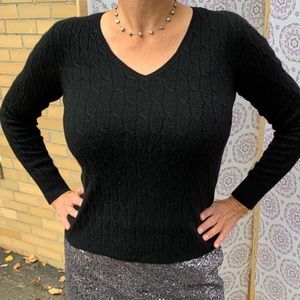 Vineyard vines black cashmere sweater.